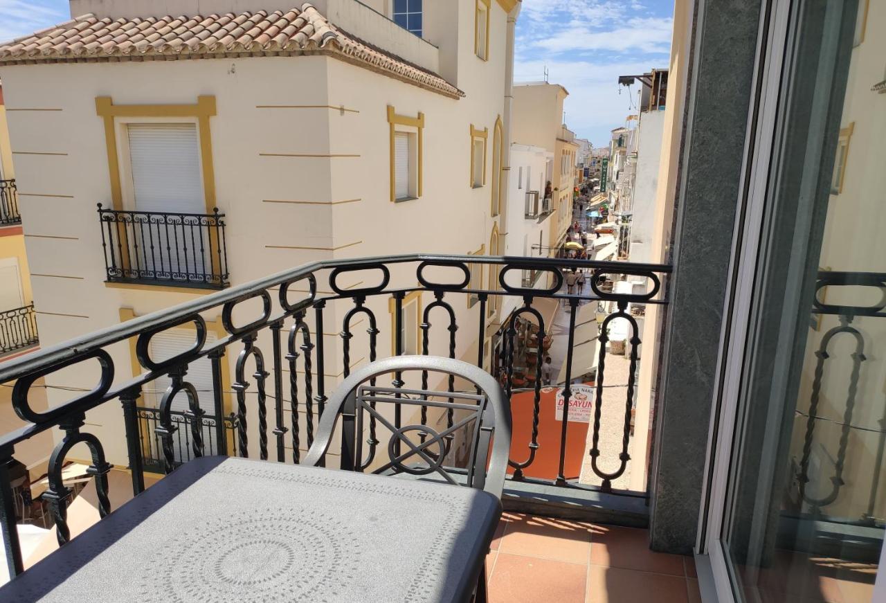 Apartamentos Leonor Carihuela 托雷莫利诺斯 外观 照片