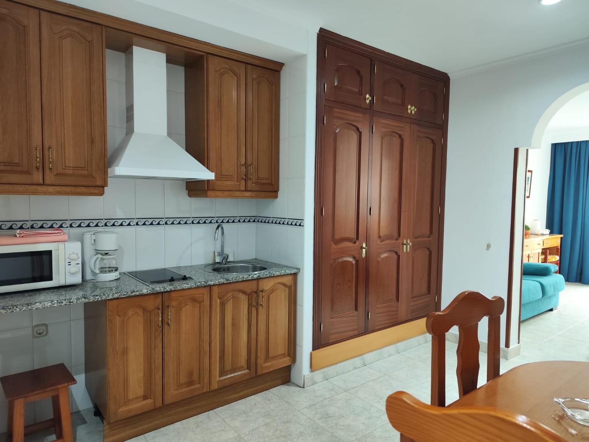 Apartamentos Leonor Carihuela 托雷莫利诺斯 外观 照片